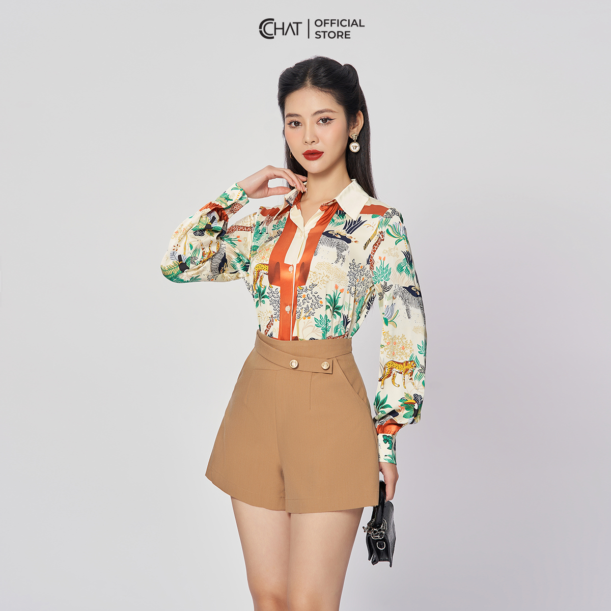 Quần Short Nữ CCHAT Cạp Chéo Khóa Sau Dáng A 13ONS2004AT