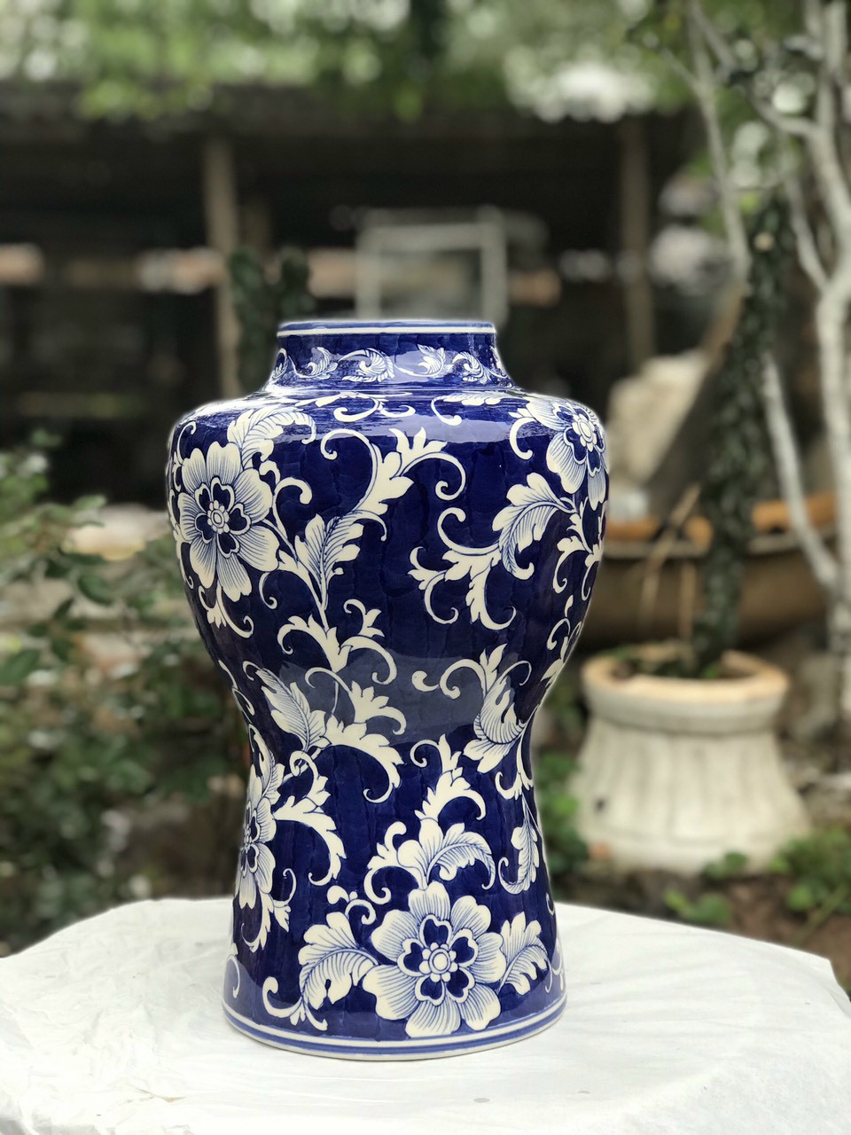 BÌNH HOA VẼ TAY BĂNG MAI HOA DÂY H35×M12