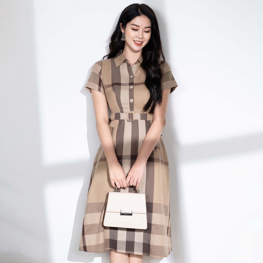 Đầm Kẻ Bubery Cổ Đức UK Fashion Chất Vải Nhập Hàn Cao Cấp, Thoáng Mát, Phong Cách Lịch Sự NKDV2204003