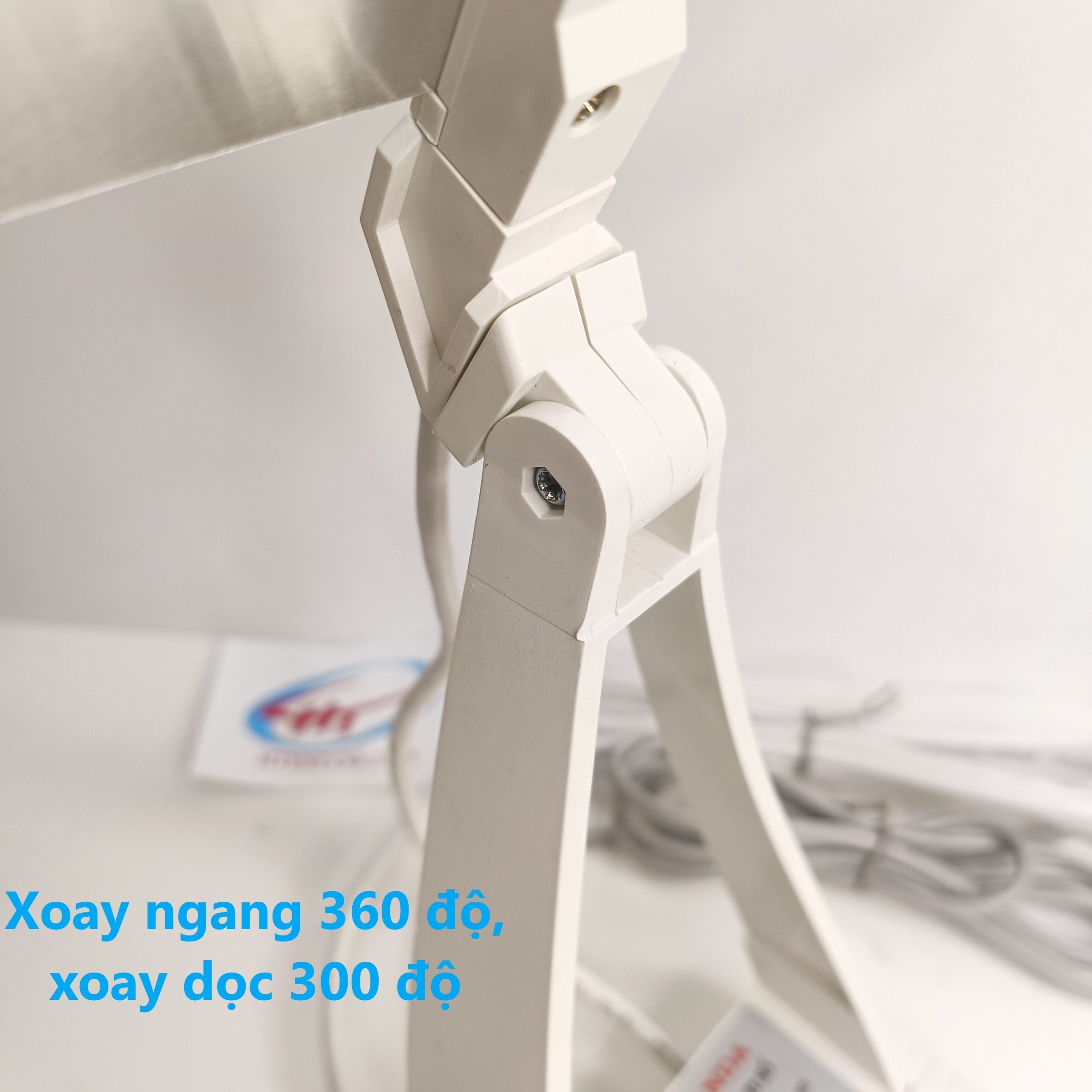 anten bàn HOÀNH KIẾN ĐẠT 105 cho chung cư cao tầng hoặc nhà gần trạm phát sóng DVB T2, Hàng Chính Hãng.