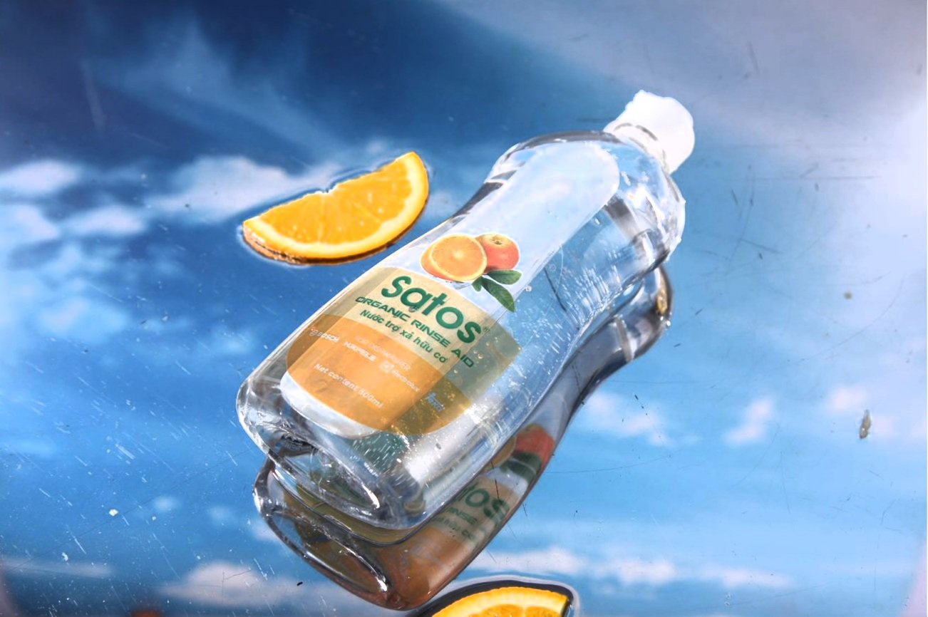 Nước làm bóng hữu cơ Satos 500ml, không mùi, không màu,an toàn cho sức khoẻ. Là nước trợ xả dành cho máy rửa bát.