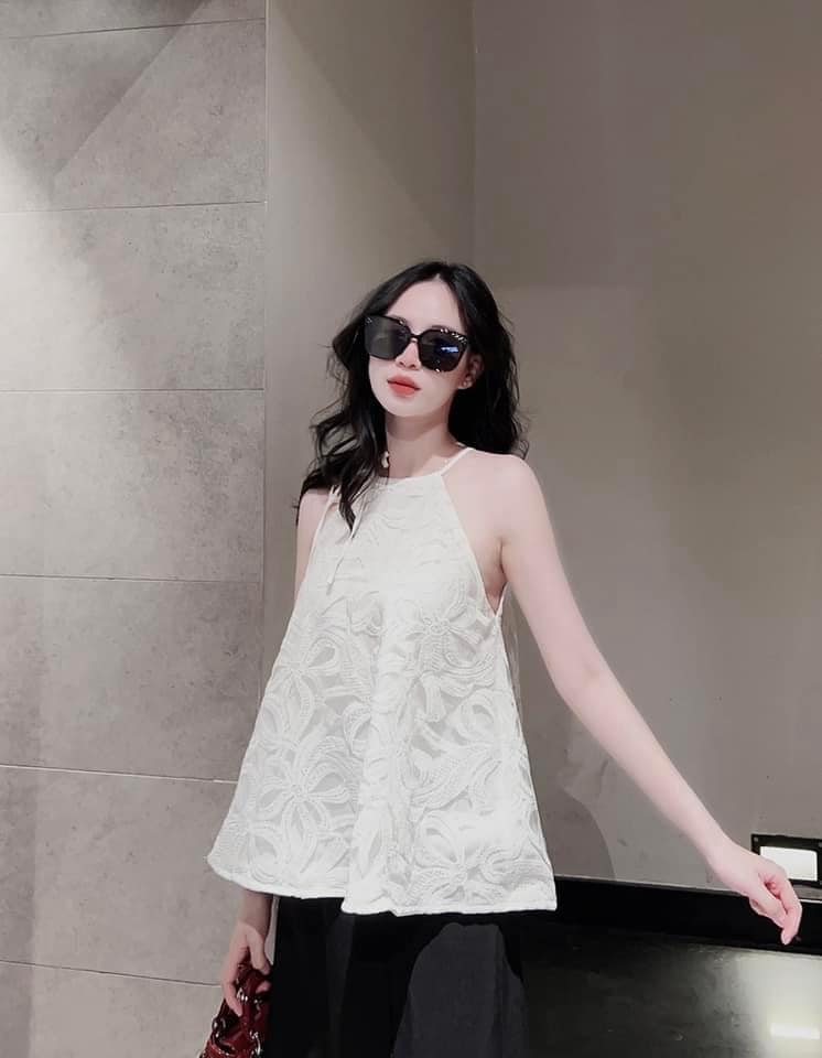 Áo cổ yếm chất liệu ren nơ tiểu thư