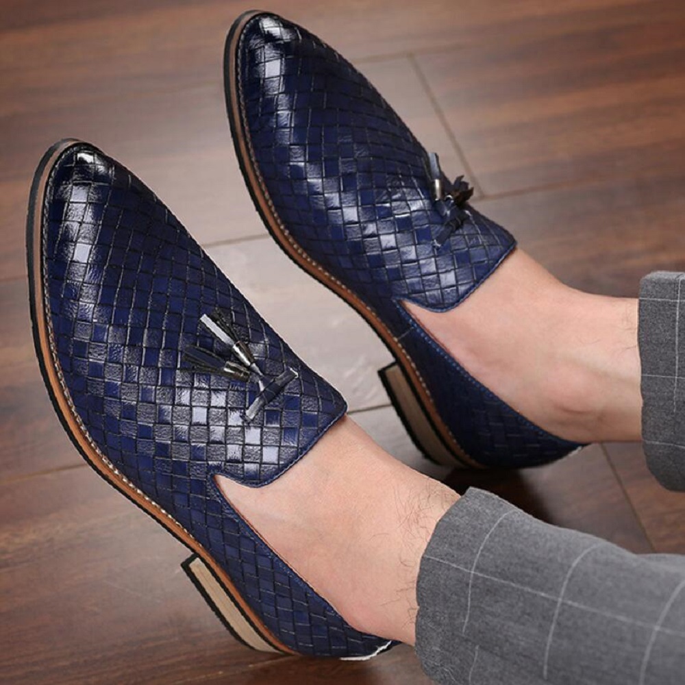 New style casual footwear single shoes fashion tassel lazy shoes peas shoes large size loafers men's shoes