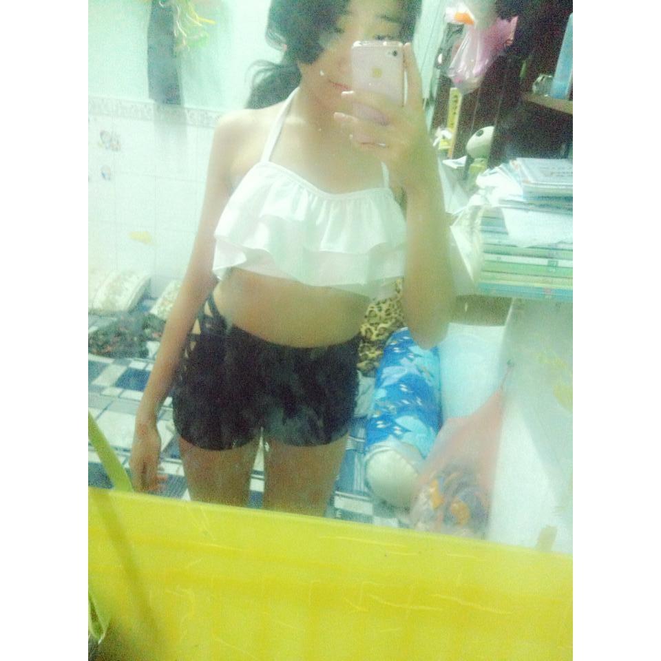 Bikini áo bèo trắng quần đan dây