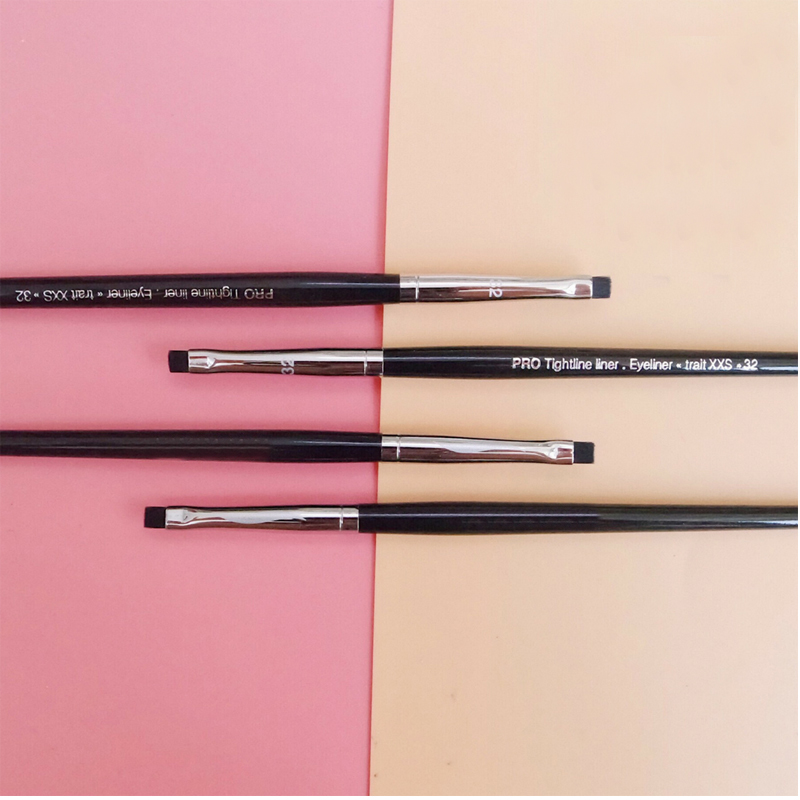 Cọ Vẻ Eyeliner - Che Khuyết Điểm Chân Mày SE32