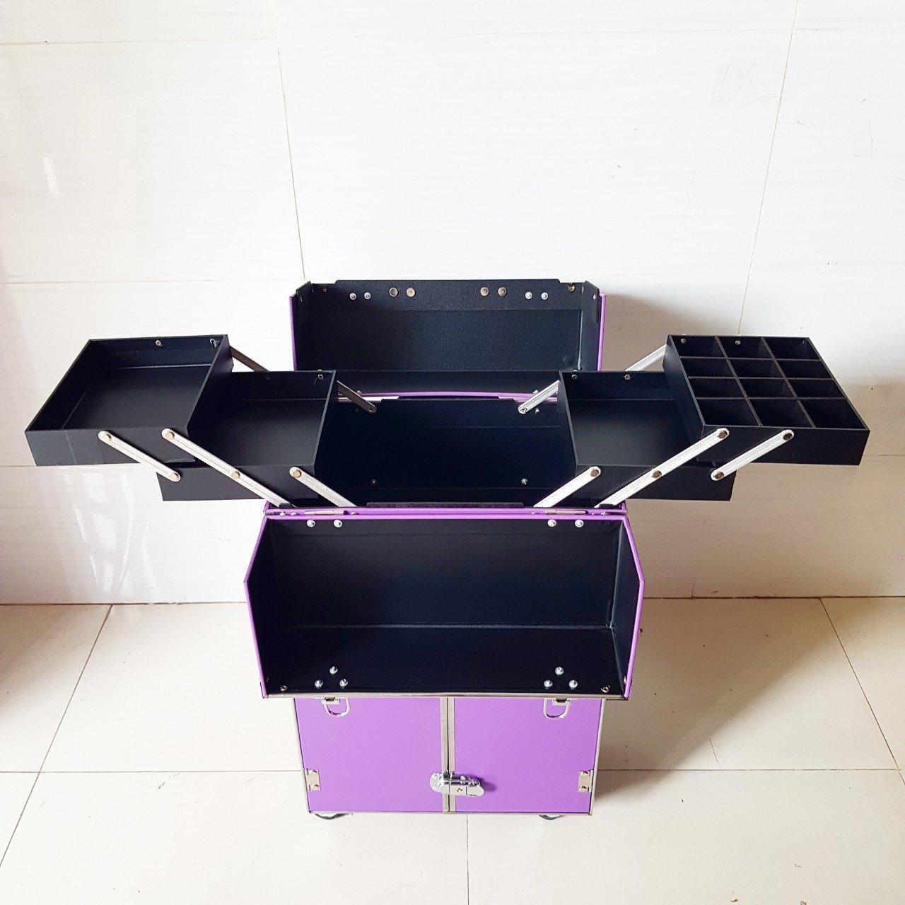 Hàng cao cấp loại 1 - Cốp vali kéo viền cạnh inox, nhiều ngăn đựng mỹ phẩm, dụng cụ phun xăm, nối mi, nail, máy hơ gel trang điểm chuyên nghiệp size 36x22x64