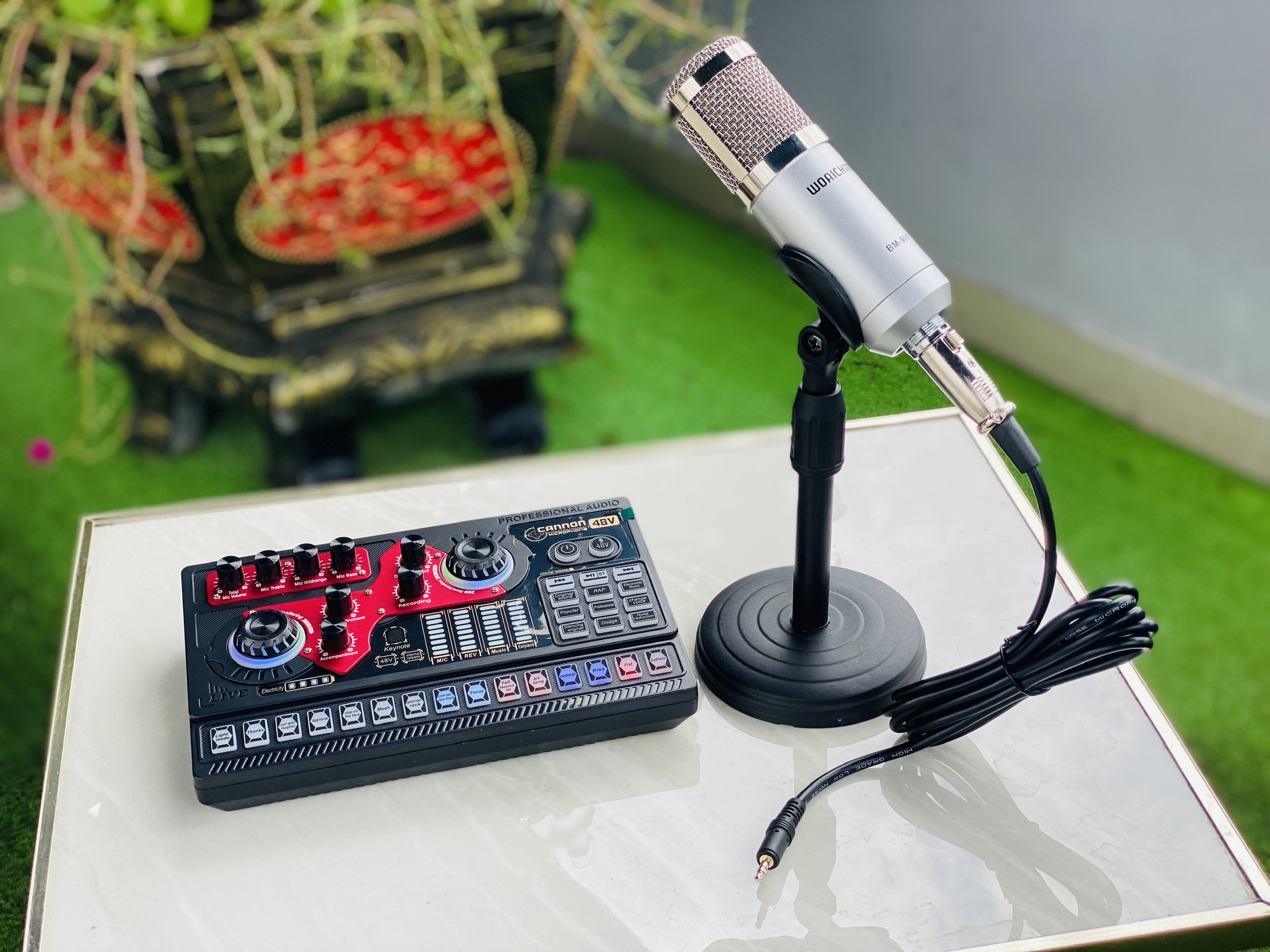 Combo Sound Card X5 Autotune Và Micro Thu Âm BM900 là bộ thu, Livestream Chuyên nghiệp Giá Rẻ Dễ Dùng hàng nhập khẩu