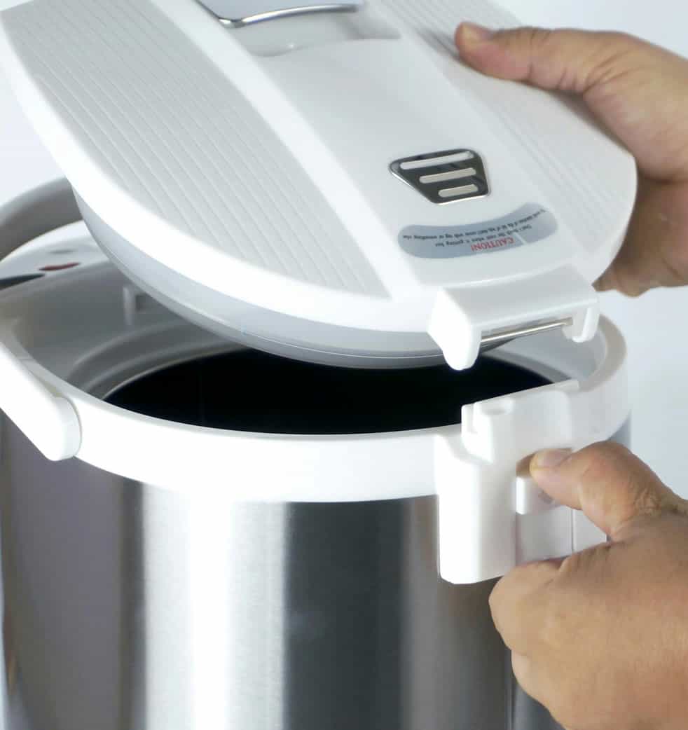 Bình Thuỷ Điện Gali GL-5060B Dung tích 6L nhỏ gọn, Thân bằng nhựa nguyên sinh cao cấp, lòng trong bằng Inox 304 dày chất lượng. Hàng chính hãng chất lượng cao bảo hành 24 tháng
