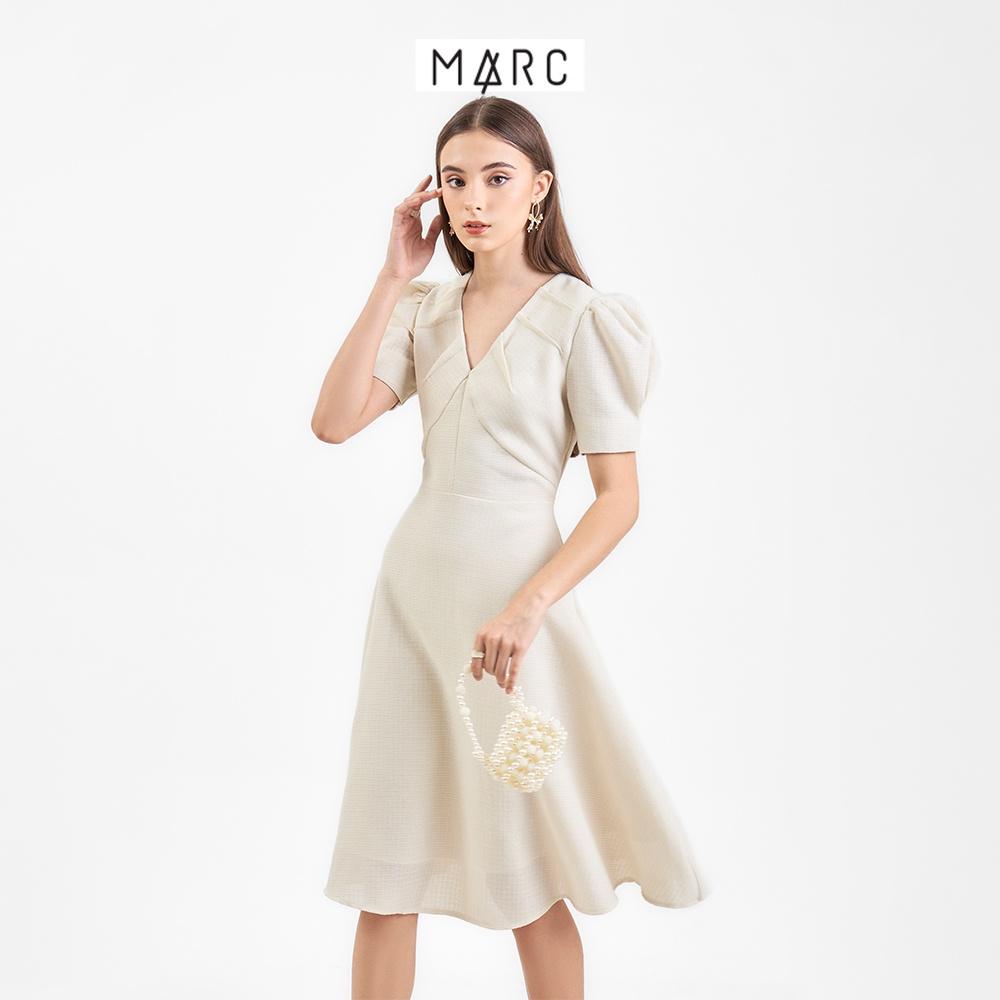 Đầm midi nữ MARC FASHION tay phồng cổ tim dằn li CBSH110622