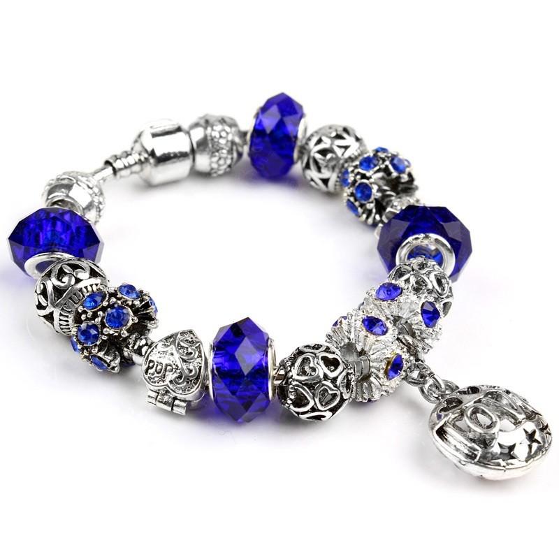 Vòng tay charm chữ Love