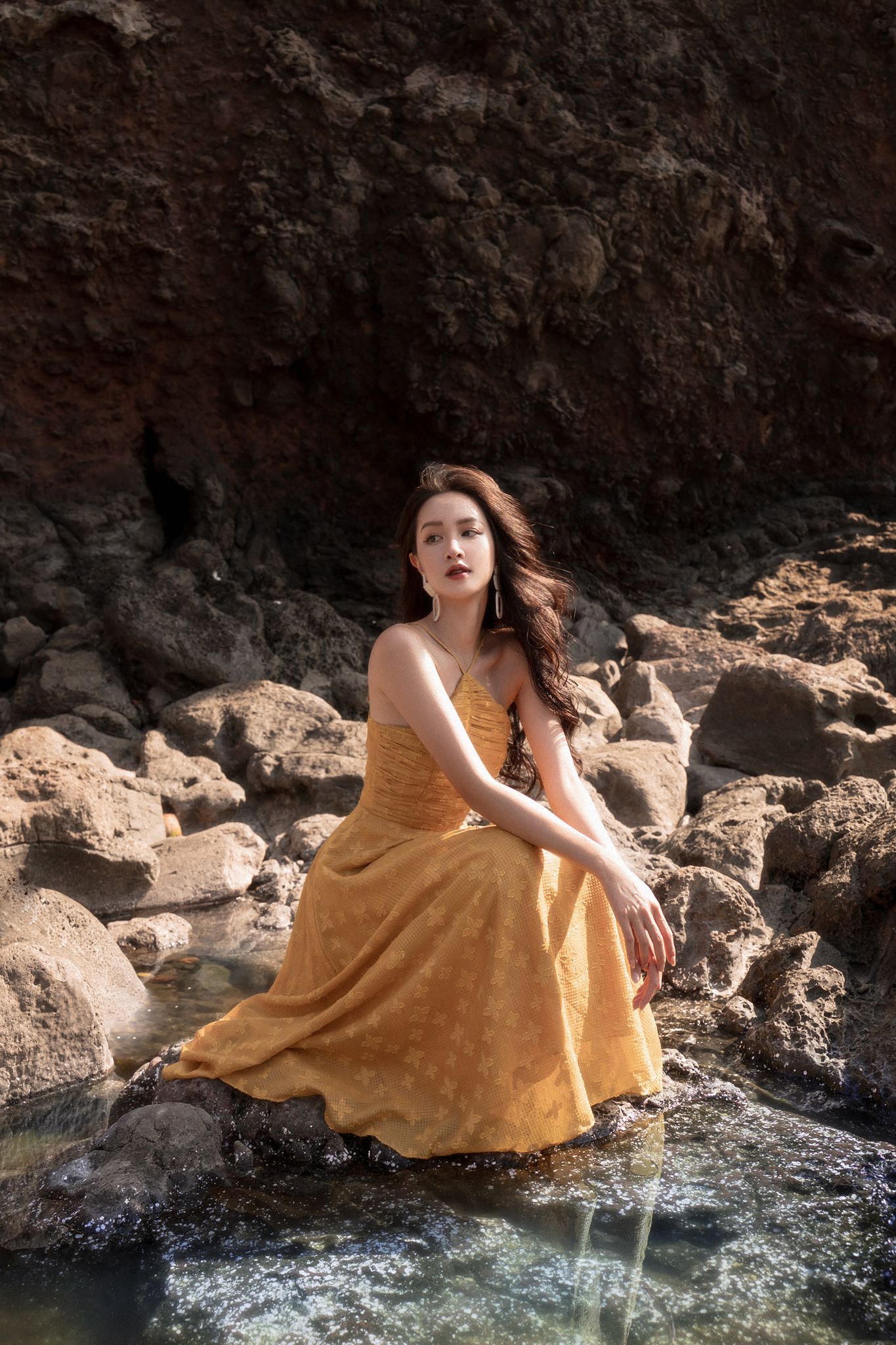 OLV - Đầm Honey Halter Dress