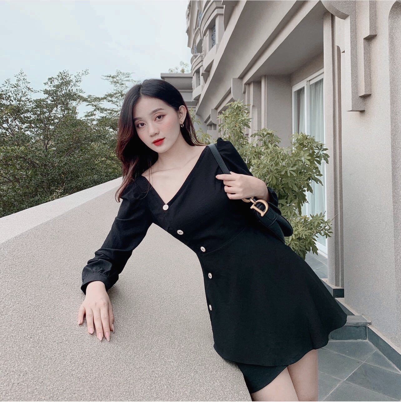 Váy đi tiệc TANA D0177 váy cổ chéo lệch nút 3 màu Trắng, Đen, Nude mặc hàng ngày, đi làm, đi tiệc