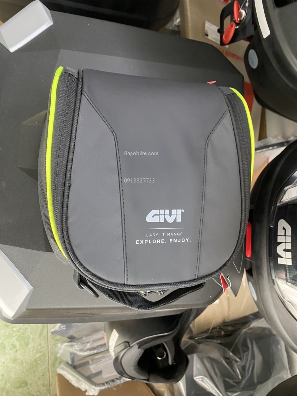 Túi bình xăng givi EA144, túi Tanklock gắn bình xăng motor EA144