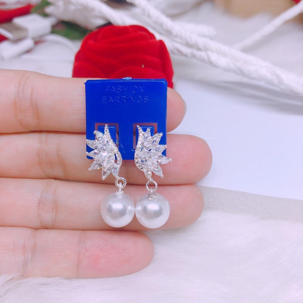 Khuyên tai cá tính đẹp mẫu đôi cánh bạc ta sáng đẹp