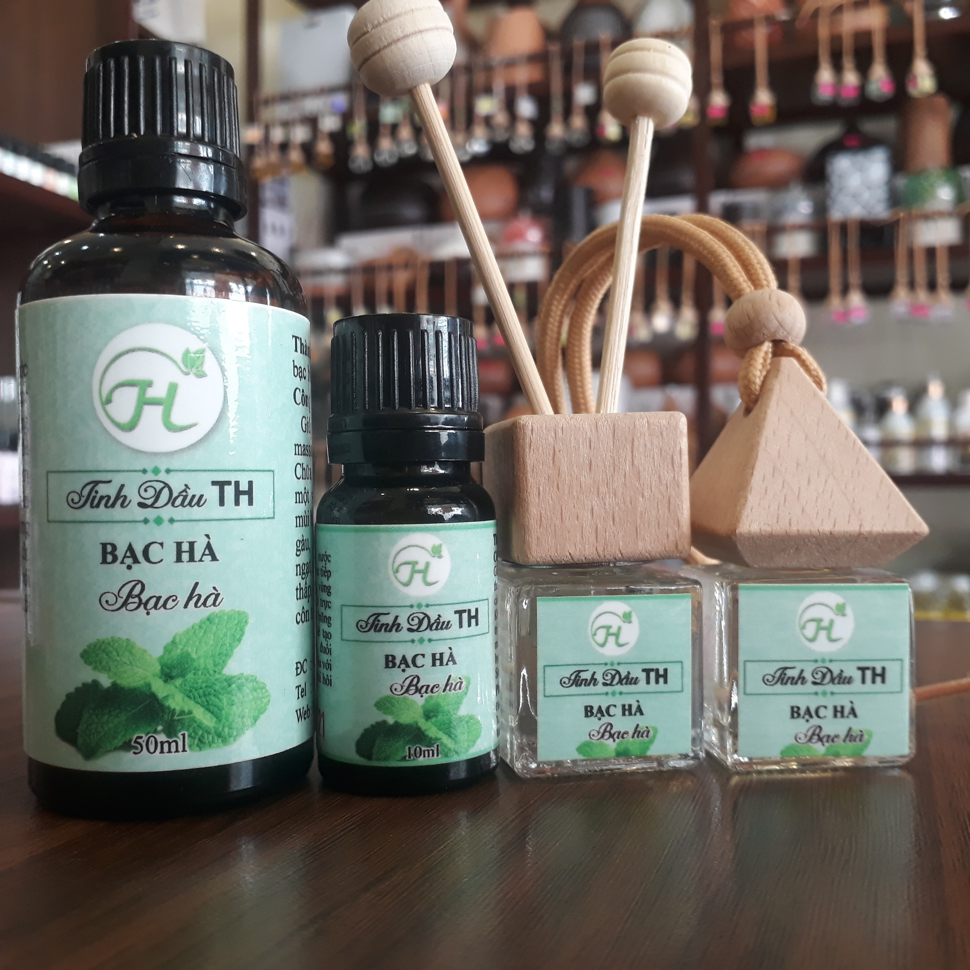 Tinh Dầu Bạc Hà TH Việt Nam, 100% Nguyên Chất Dùng Với Máy Phun Sương, Máy Khuếch Tán, Máy Xông Tinh Dầu, Giúp Thơm Phòng, Khử Mùi, Kháng Khuẩn