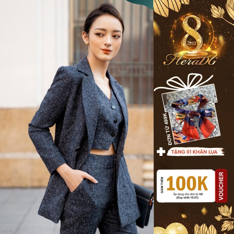 Áo Blazer nữ cổ ve hai cúc kèm áo croptop dáng ngắn mặc trong HeraDG WTBA035A