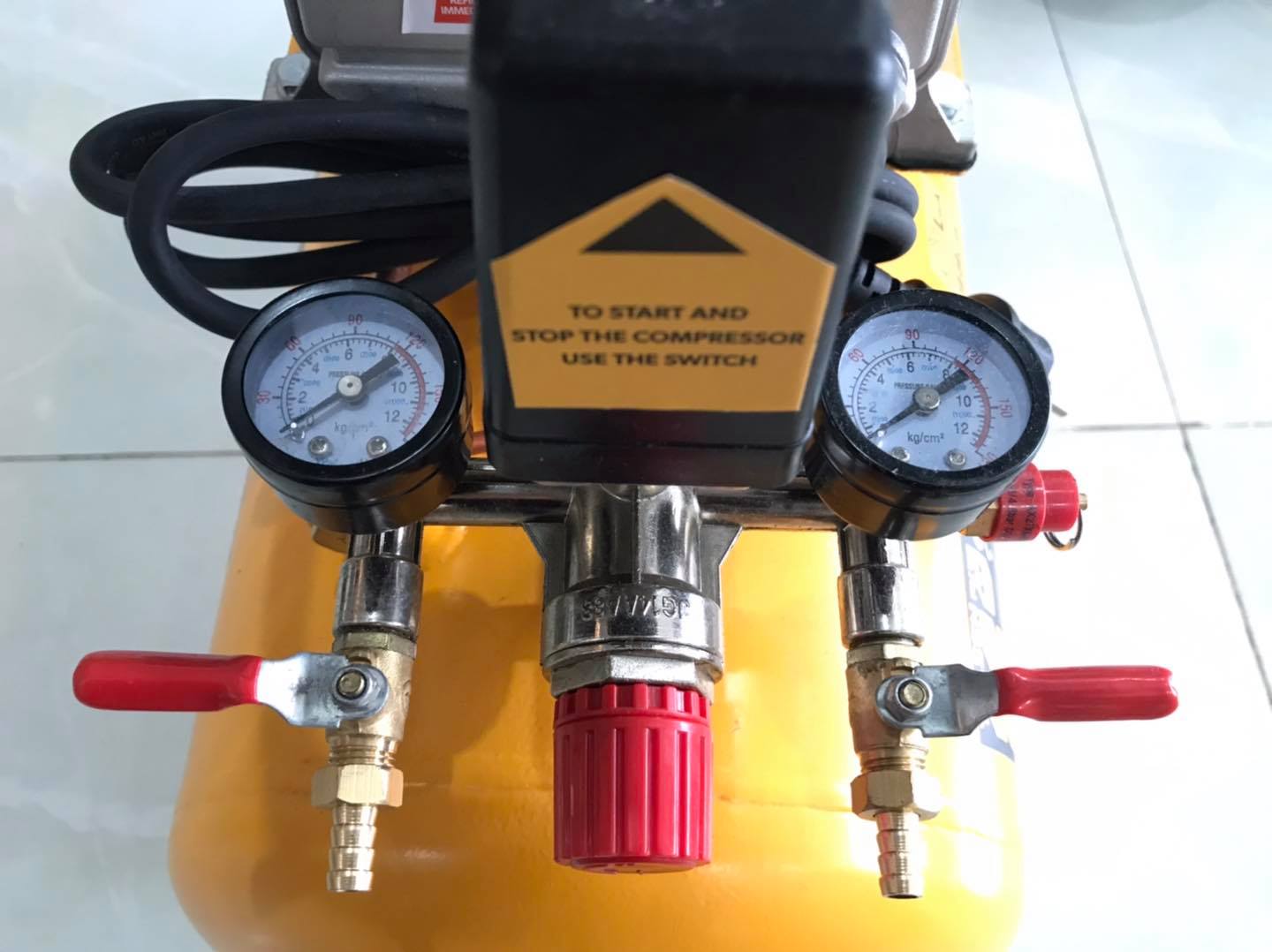 MÁY NÉN KHÍ 50L 1.800W 2.5.HP TOLSEN 73115 - HÀNG CHÍNH HÃNG