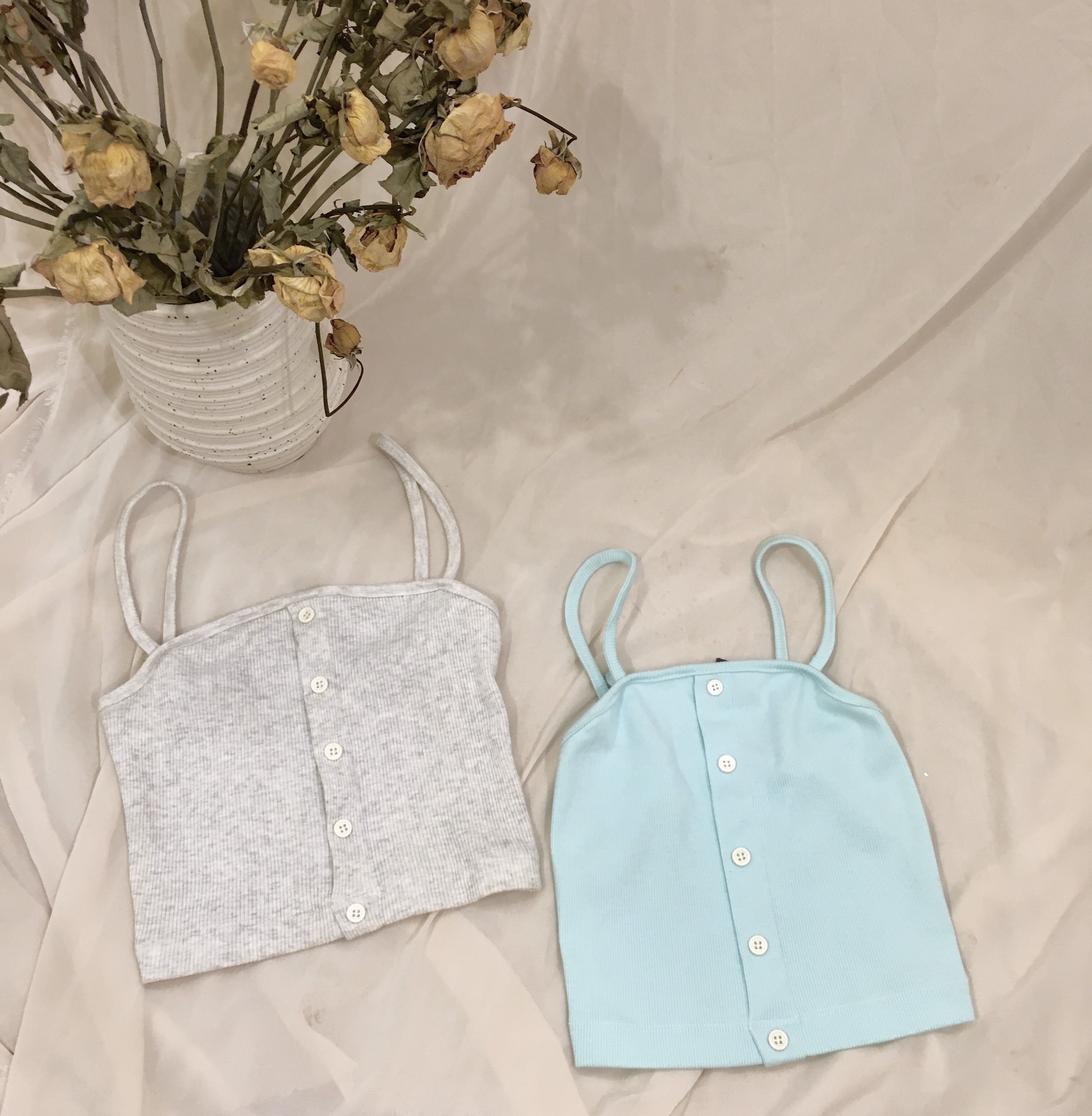 Áo crop hai dây LOLITA Gem Clothing  SP000310 (màu, kiểu ngẫu nhiên)