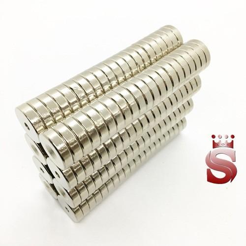 Nam châm lỗ vát kích thước 20x5mm lỗ 8x4mm