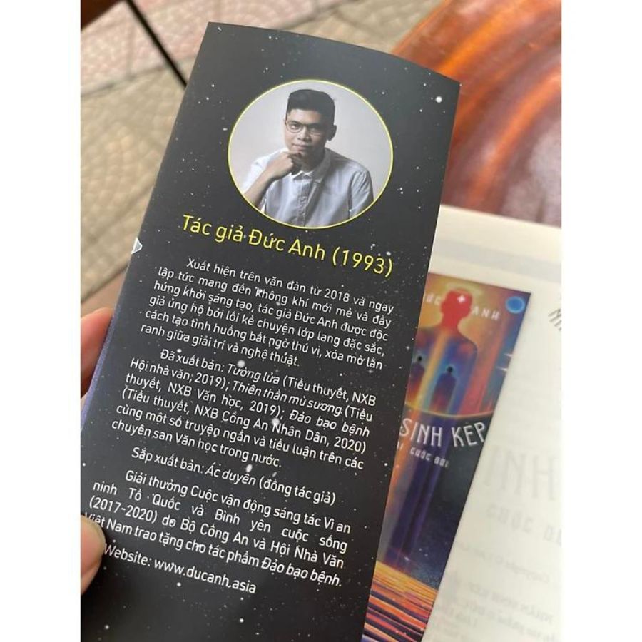 Sách Nhân Sinh Kép - Sống Hai Cuộc Đời - Đức Anh