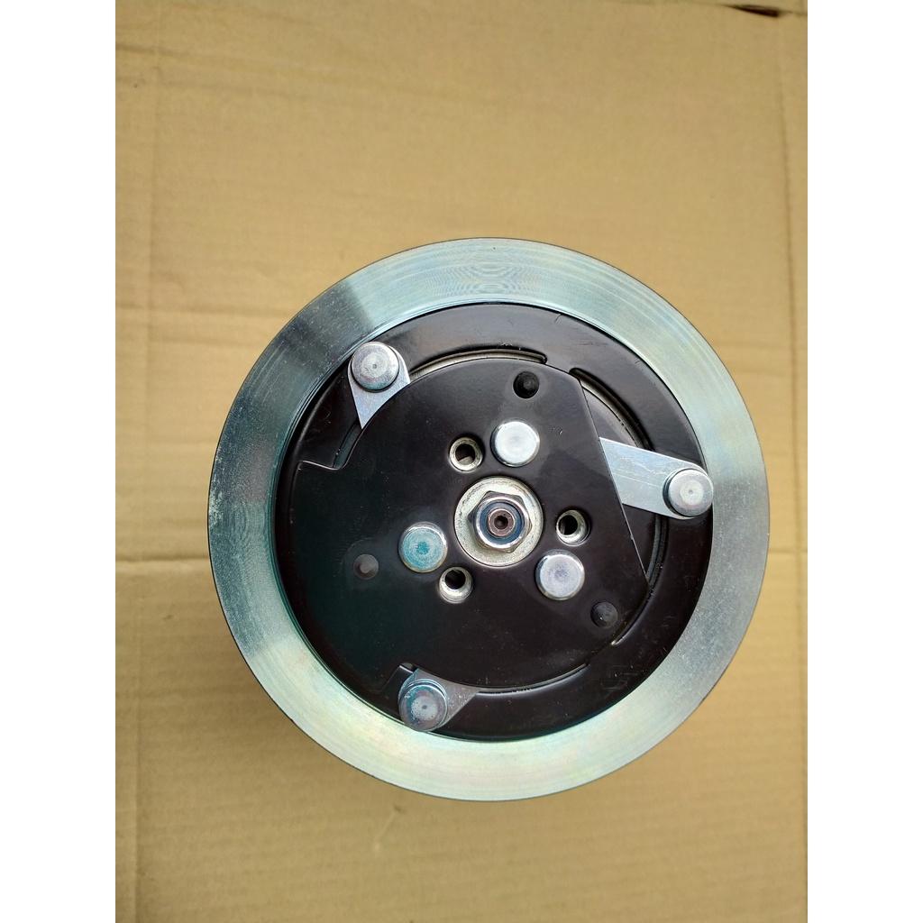 Lốc điều hòa Komatsu 7H15 B 24V hàng Trung Quốc