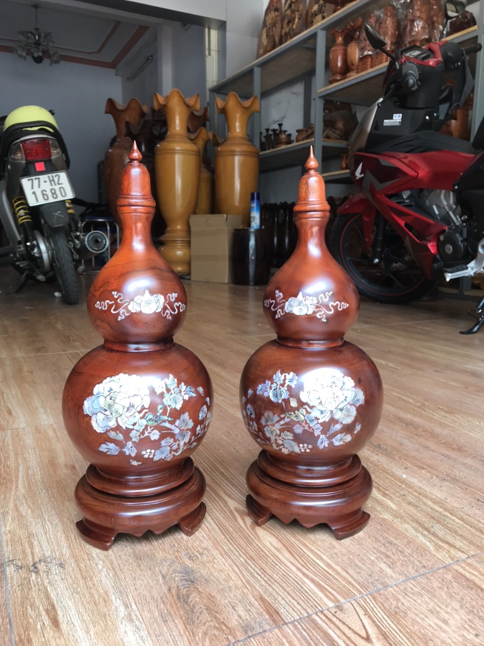 Hồ lô gỗ lim cẩn ốc cao 40