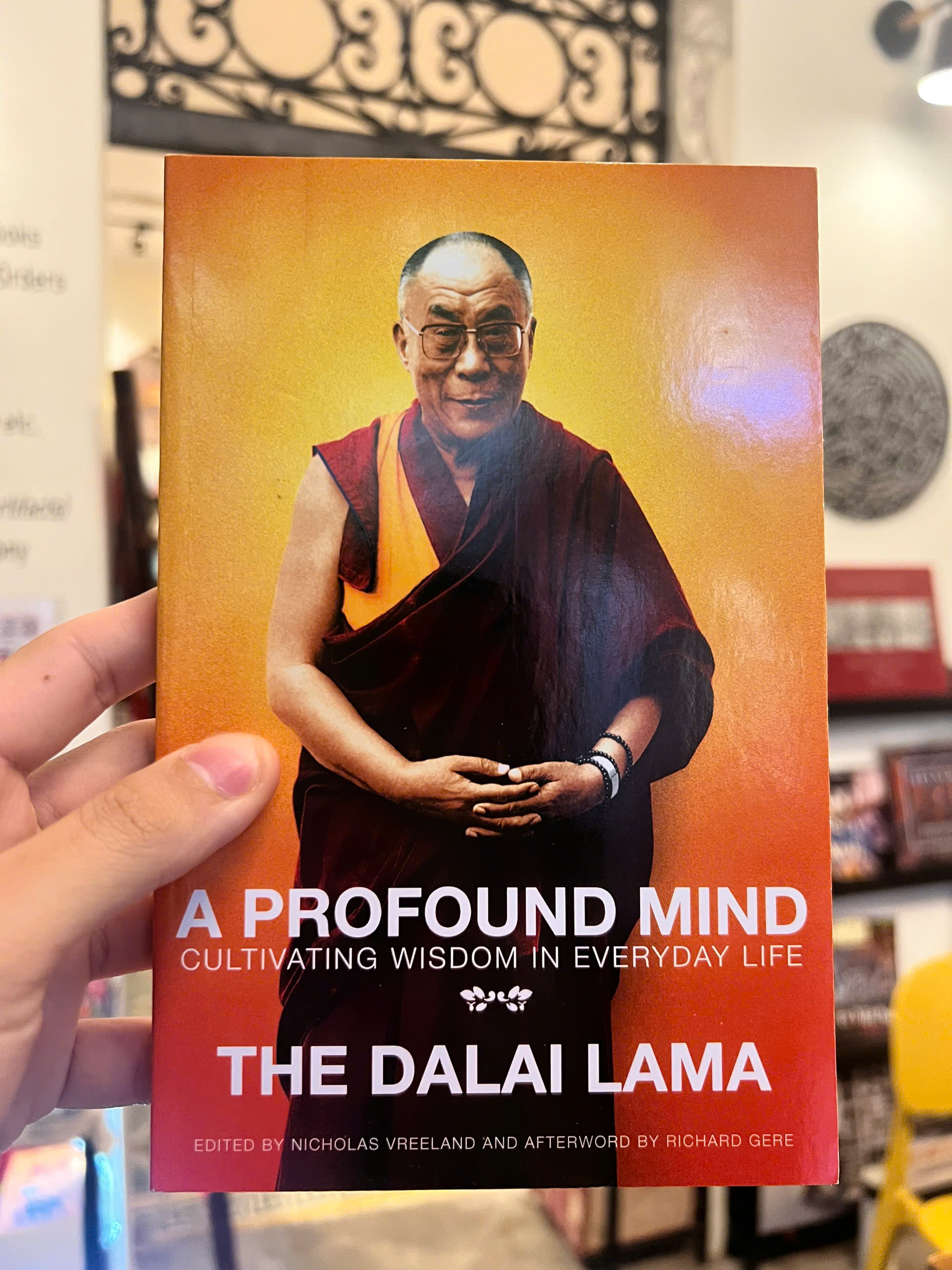 Sách - A Profound Mind: Cultivating Wisdom in Everyday Life by Dalai Lama XIV | Buddhism / Ngoại văn