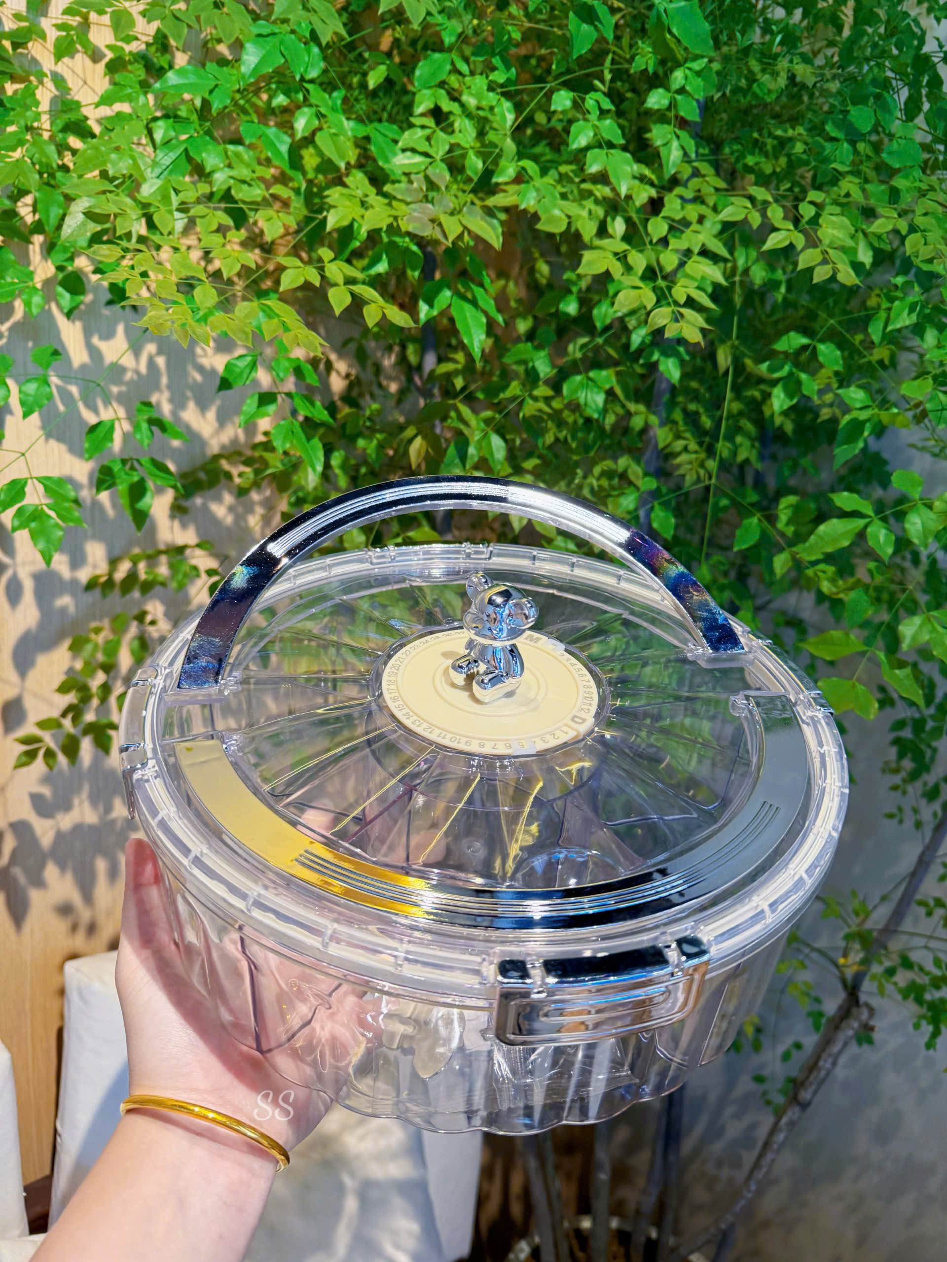 Khay Mứt Hình Gấu Vân Kim Cương 6 Ngăn Kèm Quai Xách – Hộp Đựng Bánh Kẹo Mứt Tết Sang Trọng, Hiện Đại - HÀNG CHÍNH HÃNG MINIIN