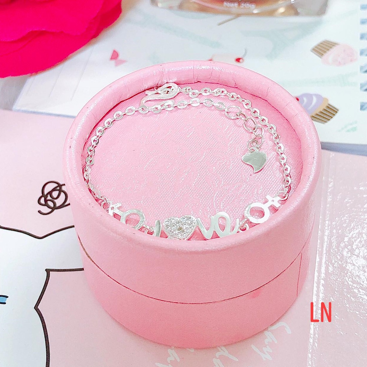 Lắc tay nữ mặt chữ love chất liệu bạc s925 MS06c