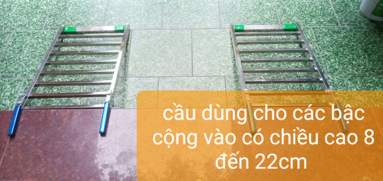 Cầu lên ô tô inox kt 75x45 giá là 2sp