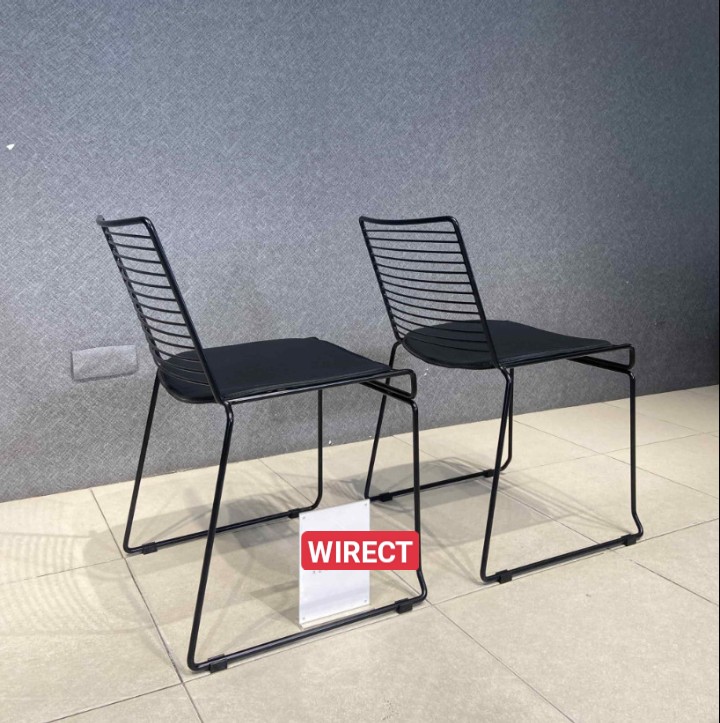Ghế ngồi phòng ăn Juno Sofa WIRECT khung sắt 49 x 44 x 77 cm có nệm