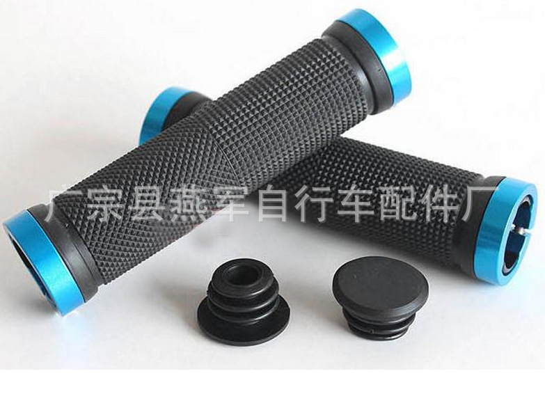 Đôi tay nắm xe đạp có 2 đầu khóa chắc chắn