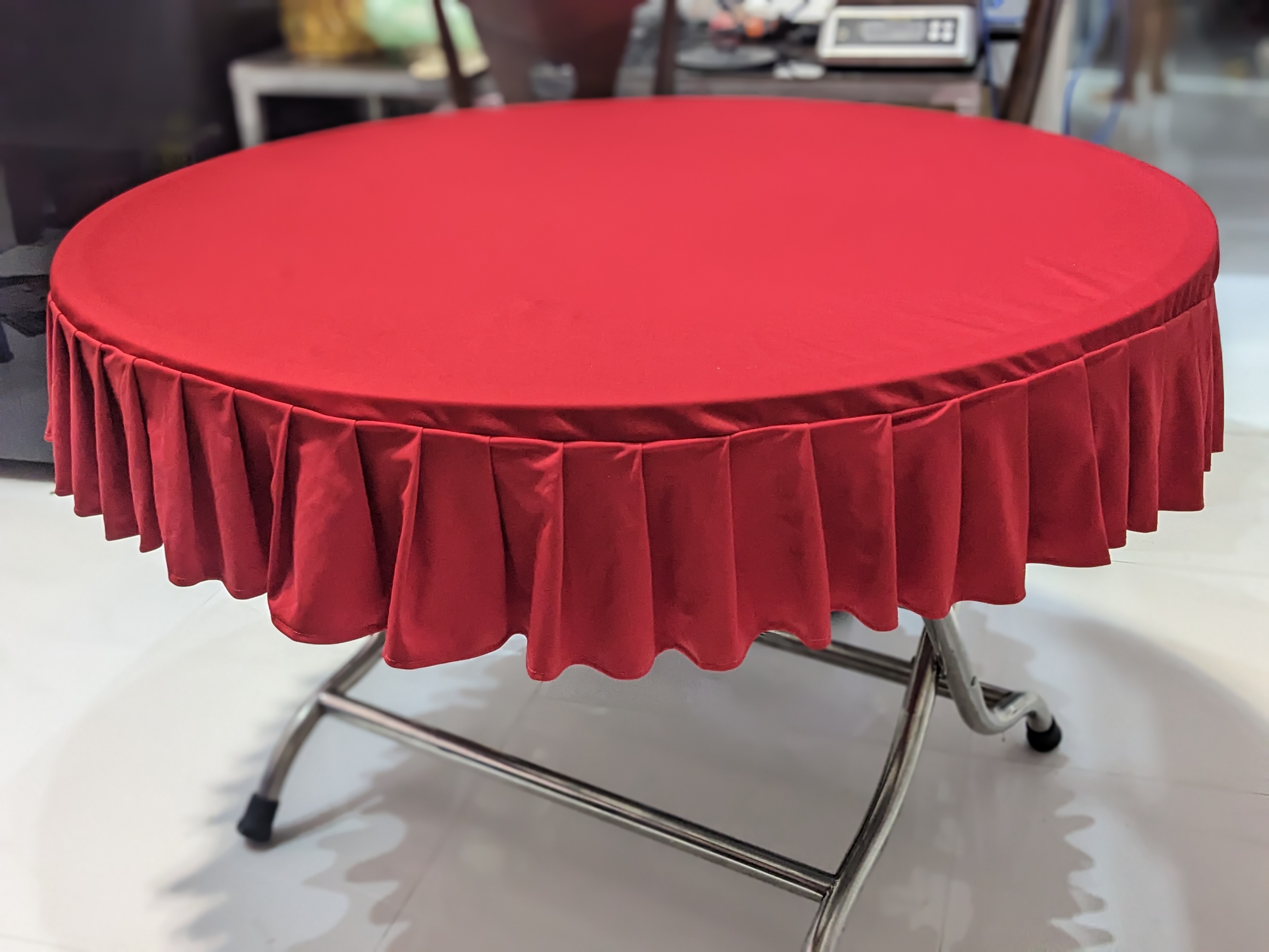 Khăn trải bàn tròn, đường kính 1,2m - màu đỏ