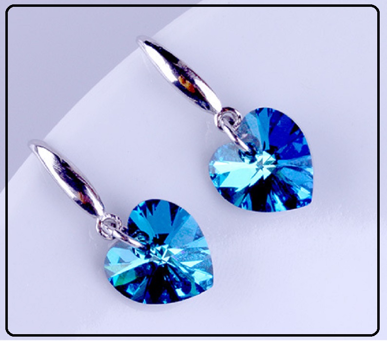 Bông tai nữ TITANIUM cao cấp đính đá xanh biển sáng long lanh sang trọng đẳng cấp