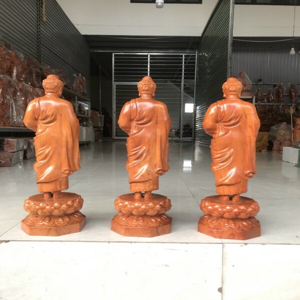 Tượng Phật Thích Ca Khất Thực