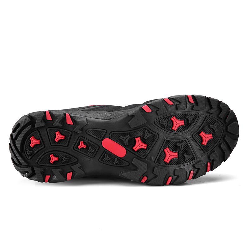 Giày boots leo núi chống trượt