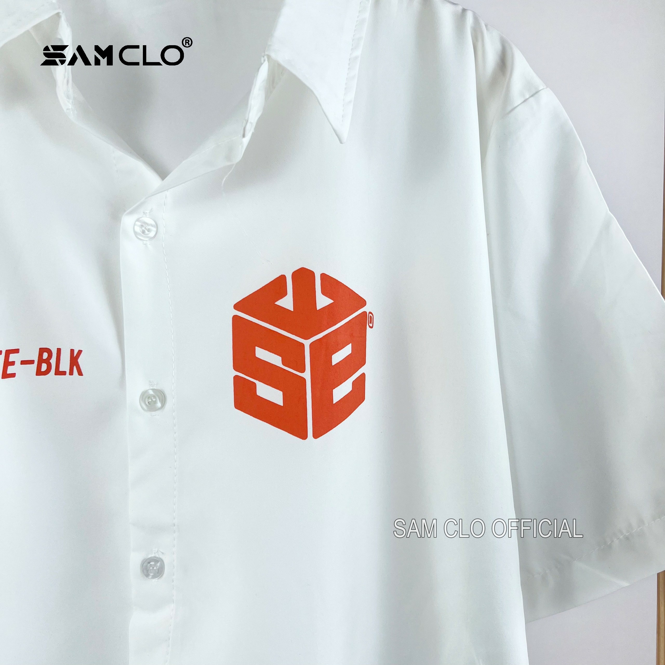Áo sơ mi nữ SAM CLO cổ bẻ tay ngắn có túi - lỡ ulzzang form freesize dáng rộng unisex mặc cặp, nhóm, couple chữ SWE SKU