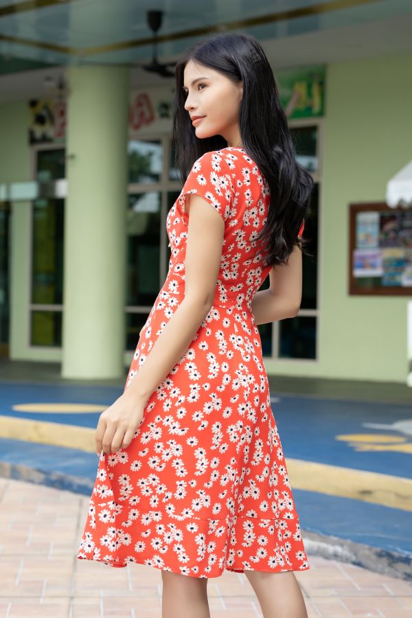 Đầm xòe hoa cúc cột nơ màu đỏ cam EV15