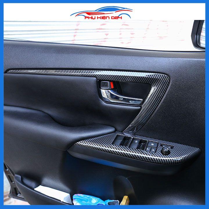 Ốp nội thất Fortuner 2017-2018-2019-2020-2021-2022 số tự động vân Cacbon ABS bảo vệ chống trầy xước và làm đẹp xe
