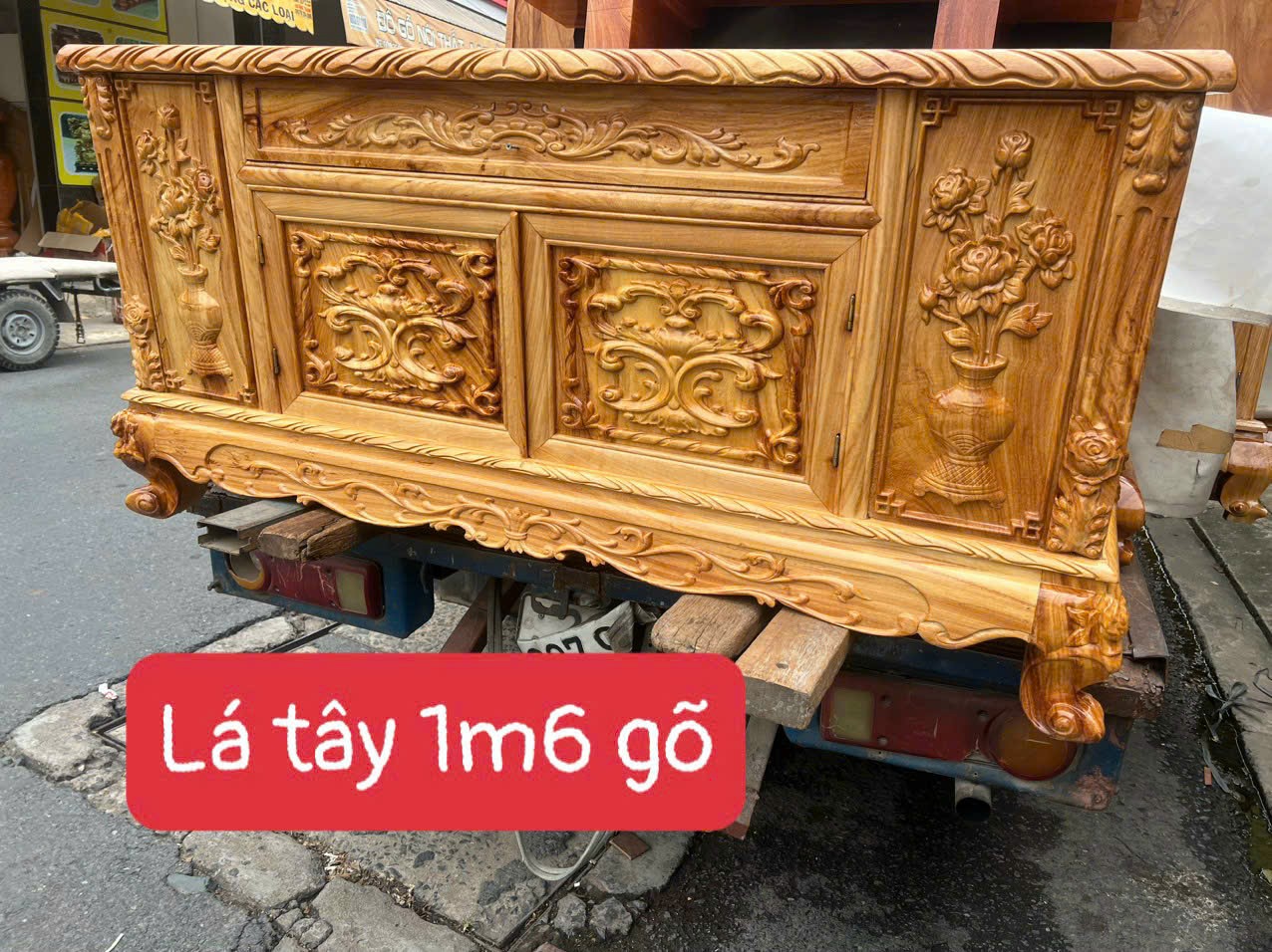 KỆ TIVI ĐỂ PHÒNG KHÁCH HOA LÁ TÂY GỖ GÕ MẪU BẰNG 1M6-1M8-2M-2M2