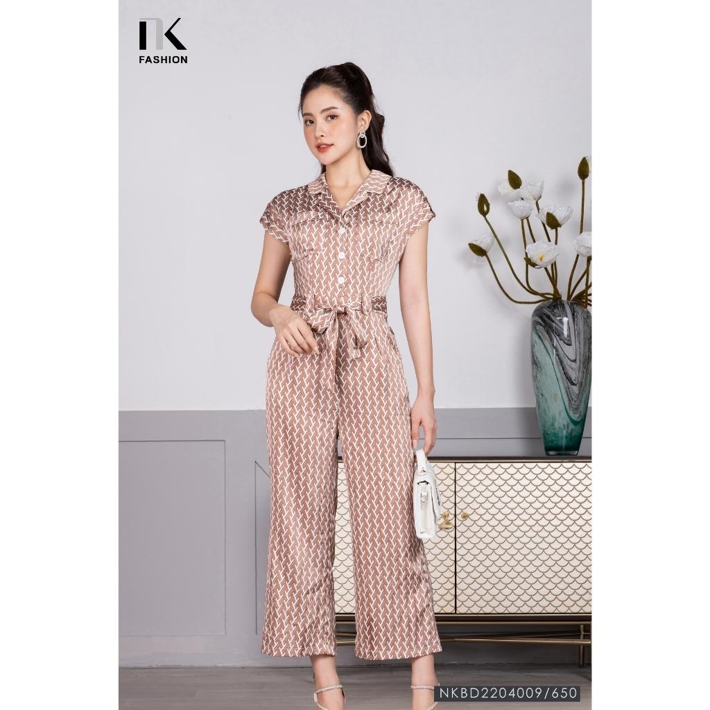 Bộ Jumpsuit Nữ NK Fashion Dáng Dài Thiết Kế Áo Cổ Ve Chai, Chờm Quần Ống Rộng Tôn Dáng, Chất Liệu Lụa Hàn Cao Cấp NKBD2204009