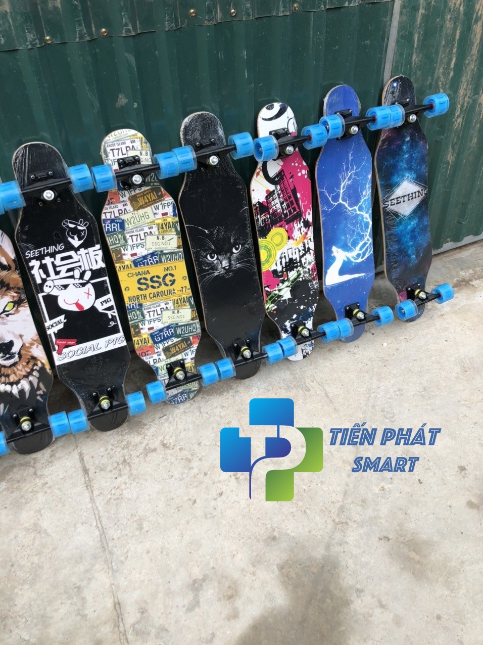 Ván trượt thể thao Longboard gỗ nhám 8 lớp in họa tiết lạ mắt,khách chọn màu ( bảo hành 1 đổi 1 trong 7 ngày )Mẫu Bánh Xanh Phát Sáng