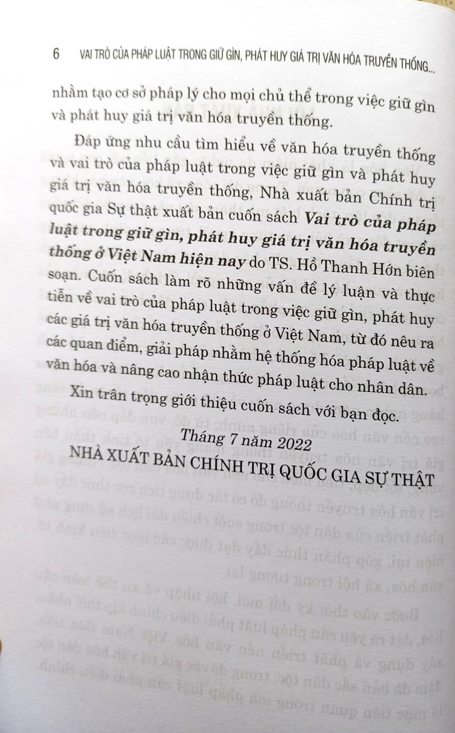 Vai trò của pháp luật trong giữ gìn, phát huy giá trị văn hóa truyền thống ở Việt Nam hiện nay