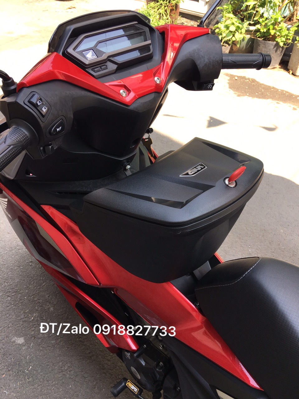 Thùng Givi G12N kèm bát gắn WinnerX