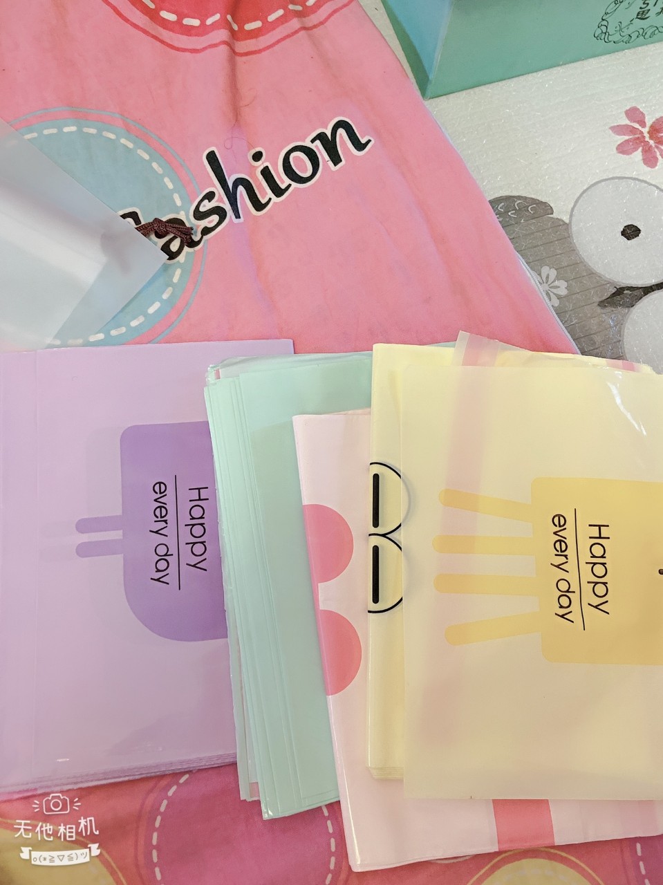 Túi Đựng Rác Dán Treo Ô Tô Xe Hơi 25x31cm màu ngẫu nhiên