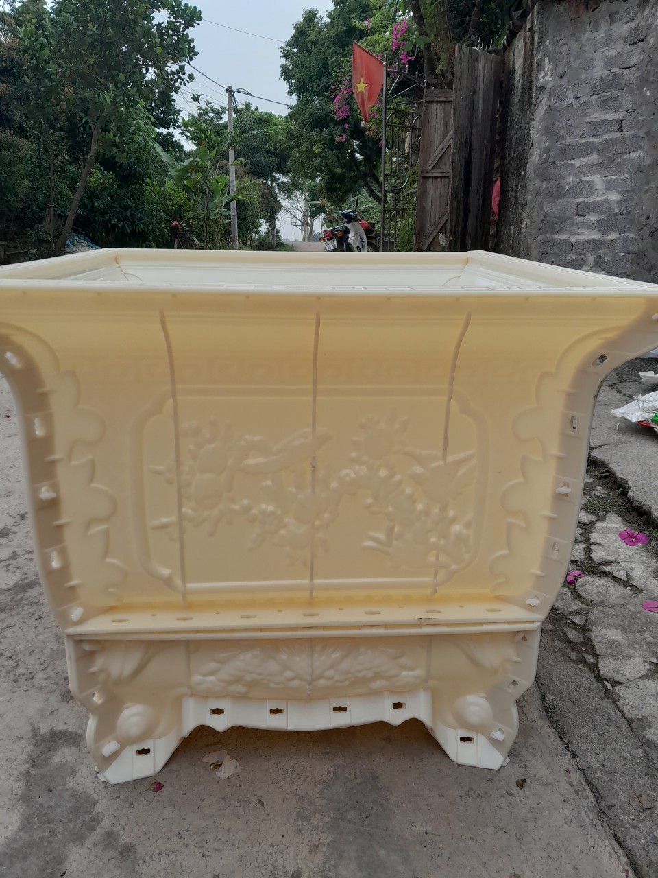 Khuôn chậu vuông 70 chân liền hoa văn thuyền, ngựa chất liệu nhựa abs siêu dày dặn