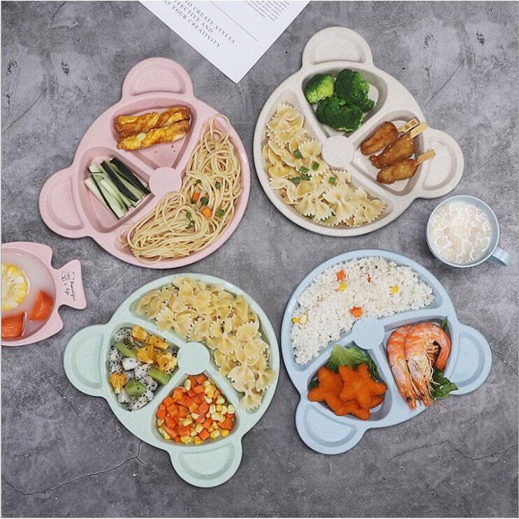 Khay Ăn Dặm cho bé Hình Gấu 3 ngăn tặng kèm bộ muỗng nĩa chất liệu an toàn