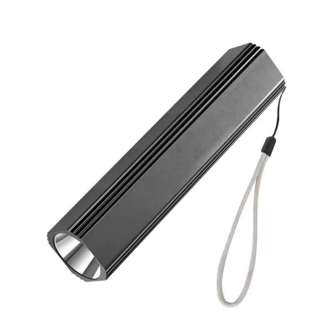 Đèn pin mini nhỏ gọn cầm tay chiếu sáng đến 2 giờ vỏ hợp kim nhôm sạc điện usb Mai Lee