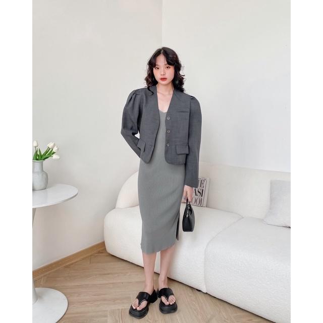 Áo khoác blazer nữ cổ v 3 khuy cơi ngực 2 nắp túi 76a40 by germe