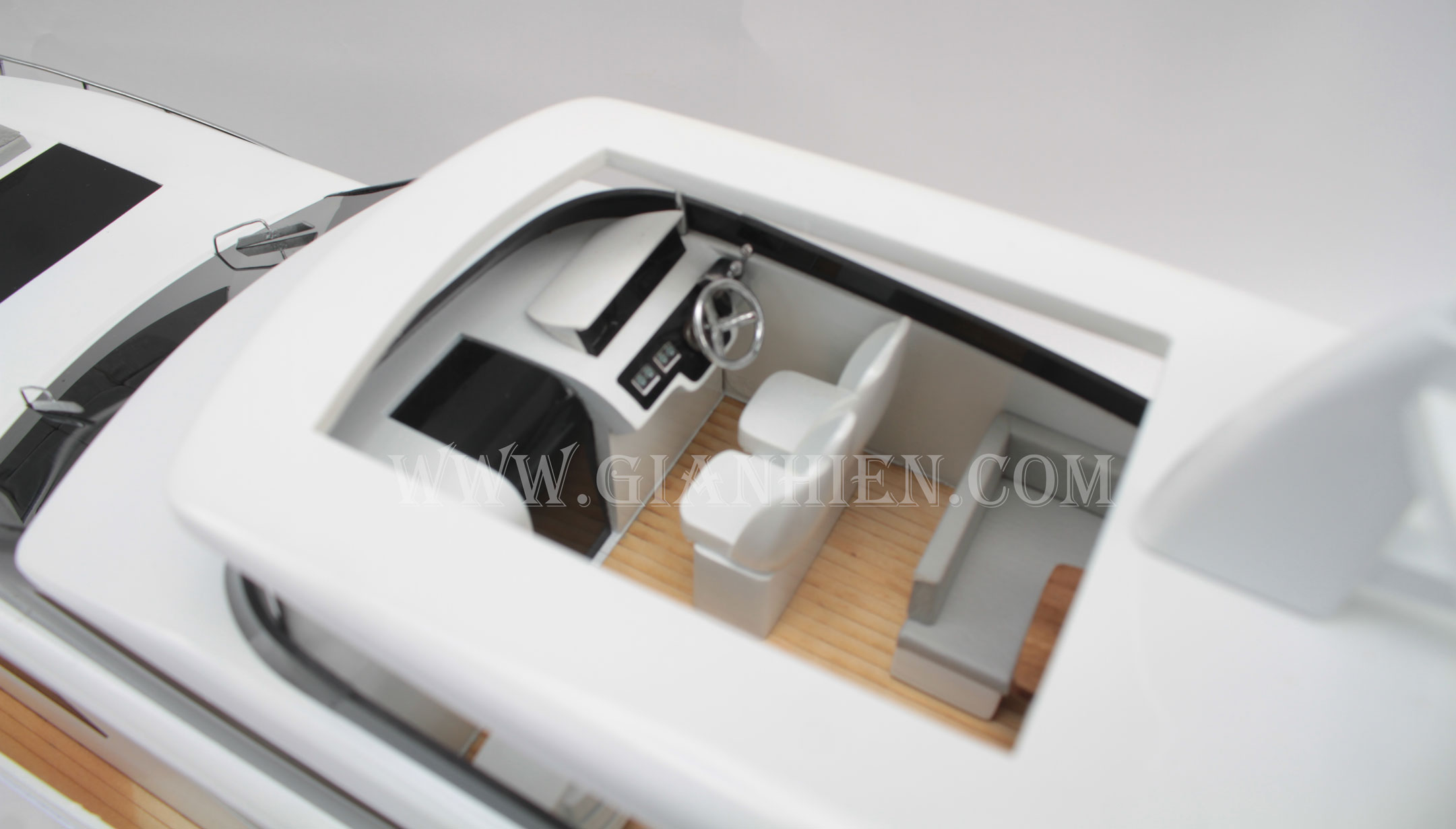 Mô hình Du Thuyền hiện đại PRINCESS SUPERYACHTS 30M 90cm